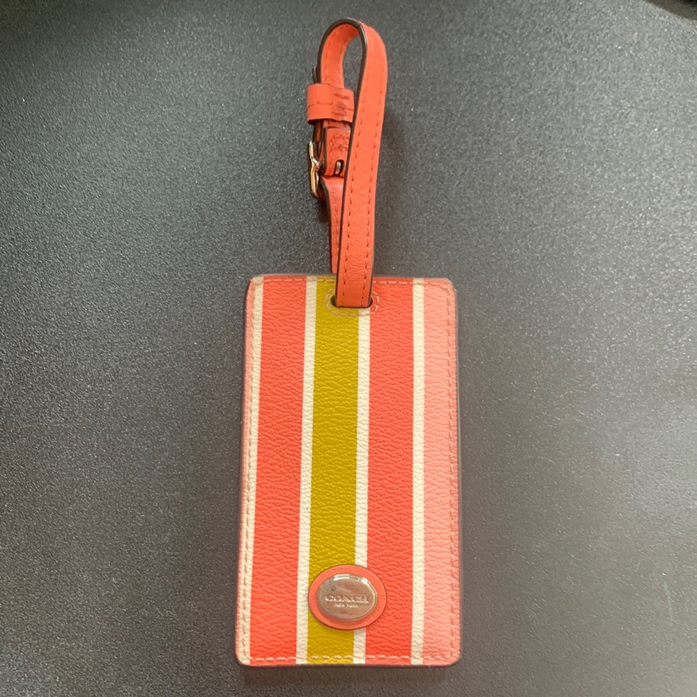 Coach leather key/luggage or purse tag. Awesome Color,scratches on metal, pic 3